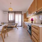 Mikra Bay Vineyard بيت للعطل
