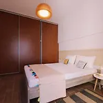 Mikra Bay Vineyard بيت للعطل