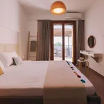 Mikra Bay Vineyard بيت للعطل