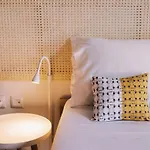 Mikra Bay Vineyard بيت للعطل *