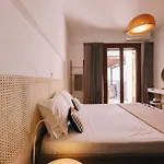 Mikra Bay Vineyard بيت للعطل *